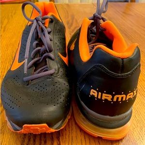 Nike Mens Air Max Leather Black Orange size 12 - EUC!
